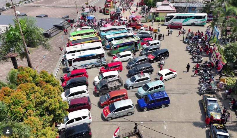 Ribuan Buruh Padati BKB, Peringatan Hari Buruh 1 Mei 2025 Berlangsung Damai di Palembang