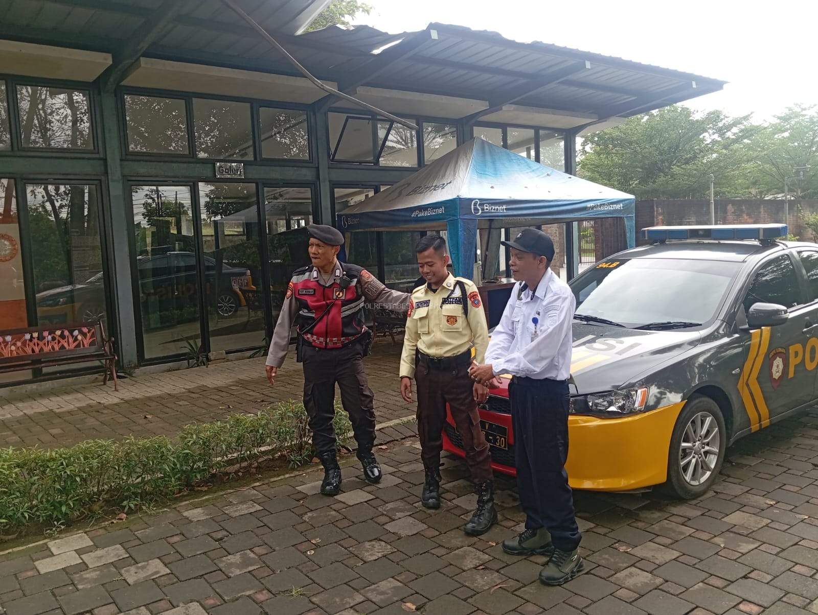 Patroli Humanis di Ilir Timur II, Sat Samapta Edukasi Bahaya Senpi Ilegal dan Cegah Aksi Kriminalitas