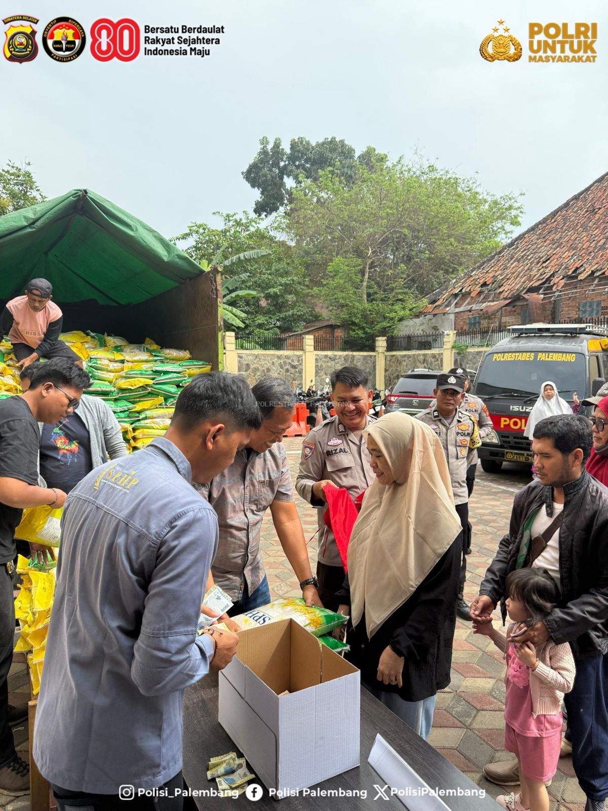 Polrestabes Palembang Laksanakan Program Pangan Murah, Warga Senang Dapatkan Beras Terjangkau