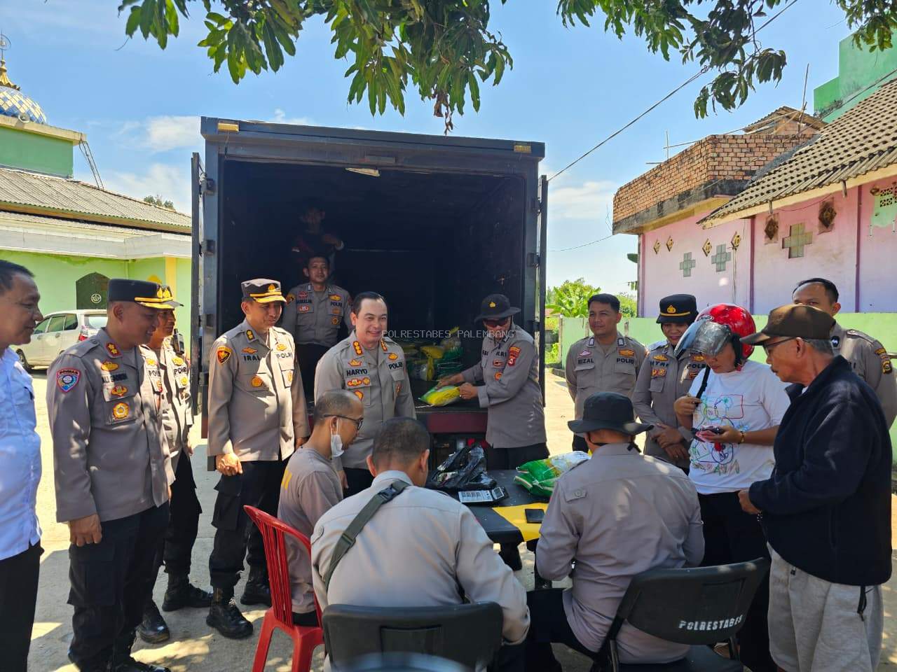 Kapolrestabes Palembang Pastikan Penyaluran 6 Ton Beras Murah Tepat Sasaran